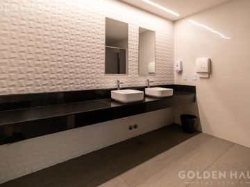 Vivir como en un Country en plena Ciudad: 2 Ambientes con Jardín y Amenities de Categoría