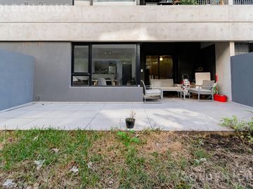 Vivir como en un Country en plena Ciudad: 2 Ambientes con Jardín y Amenities de Categoría