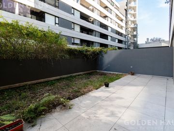 Vivir como en un Country en plena Ciudad: 2 Ambientes con Jardín y Amenities de Categoría