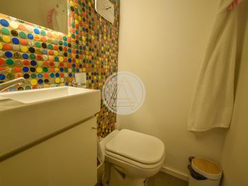 Departamento de 3 ambientes con cochera y baulera en venta - Apto crédito - Recoleta