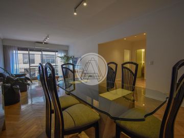 Departamento de 3 ambientes con cochera y baulera en venta - Apto crédito - Recoleta