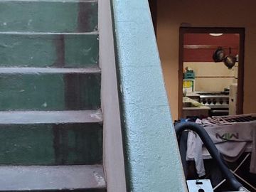 Venta en Block Casa con 2 locales al frente en el centro de Llavallol