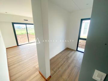 Casa en Santa Elisa, Pilar del este a la Venta