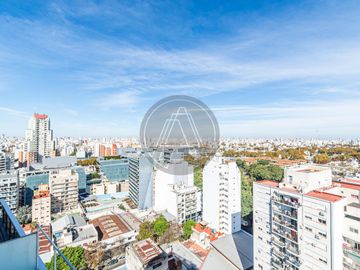 Departamento tres ambientes con cochera y terraza propia en Torre en venta - Chacarita