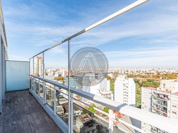 Departamento tres ambientes con cochera y terraza propia en Torre en venta - Chacarita