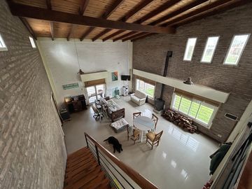 Casa de 3 dormitorios con amplio terreno - El Amanecer, Piñero