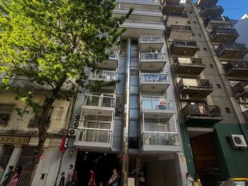 Monoambiente Divisible con Balcon y Patio en Recoleta - Alquiler