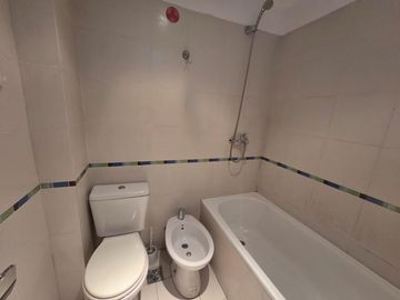 Monoambiente Divisible con Balcon y Patio en Recoleta - Alquiler