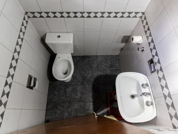 Venta Casa de 4 Dormitorios con Pileta y Quincho en Rosario Zona Sur - H DE L AQUINTANA 80 BIS