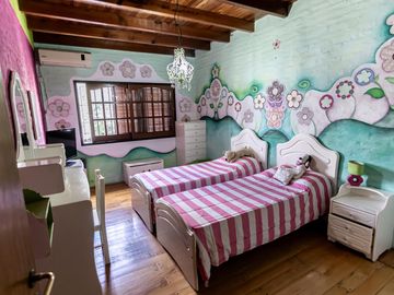 Venta Casa de 4 Dormitorios con Pileta y Quincho en Rosario Zona Sur - H DE L AQUINTANA 80 BIS