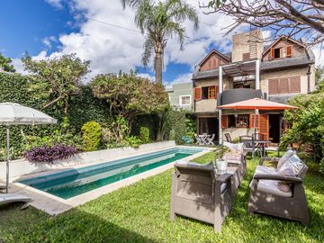 Venta Casa de 4 Dormitorios con Pileta y Quincho en Rosario Zona Sur - H DE L AQUINTANA 80 BIS