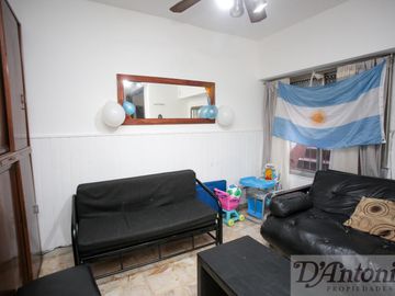 PH 3 Ambientes con Terraza Propia y Entrada Independiente en Parque Chacabuco