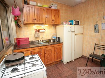 PH 3 Ambientes con Terraza Propia y Entrada Independiente en Parque Chacabuco