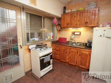 PH 3 Ambientes con Terraza Propia y Entrada Independiente en Parque Chacabuco