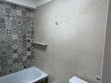 DEPARTAMENTO 2 AMBIENTES CON BALCÓN Y PATIO