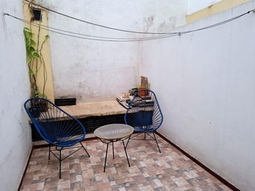 DEPARTAMENTO 2 AMBIENTES CON BALCÓN Y PATIO