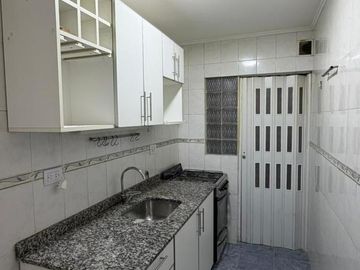 DEPARTAMENTO 2 AMBIENTES CON BALCÓN Y PATIO