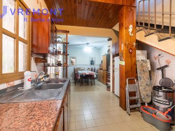 Casa en Venta 5 ambientes en Lugano