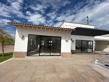 CASA EN VENTA | RECAM. PB |SALA A DOBLE ALTURA | CD. MADERAS MARQUÉS , QRO.