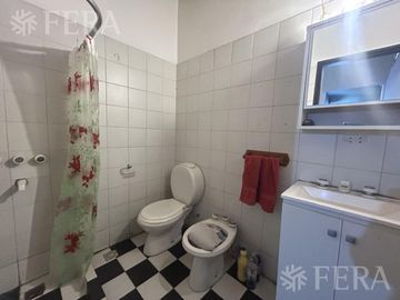 Venta de PH de 2 ambientes con cochera en Quilmes