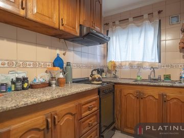 Departamento en Venta de 3 Dormitorios   Cuarto de Servicio con Escritura - Nueva Córdoba