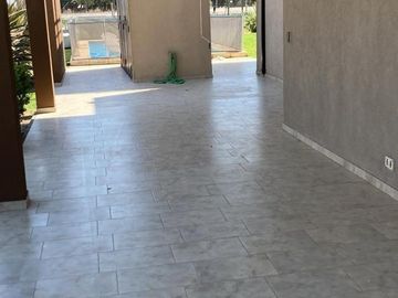 Casa 6 ambientes en venta/alquiler en el Barrio Privado El Rebenque