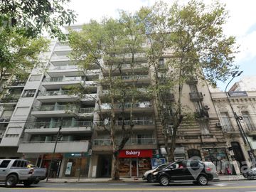 GRAN MONOAMBIENTE DIVISIBLE - PUEYRREDON Y CHARCAS
