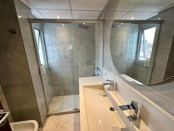 VENTA| Amplio piso en Nueva Córdoba 3 dormitorios - TAP7907390