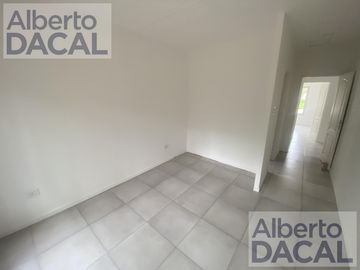 Casa a estrenar 2 dormi en barrio cerrado Garden sobre ruta 36 altura Arturo Segui