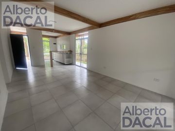 Casa a estrenar 2 dormi en barrio cerrado Garden sobre ruta 36 altura Arturo Segui