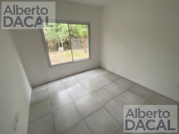 Casa a estrenar 2 dormi en barrio cerrado Garden sobre ruta 36 altura Arturo Segui