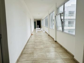 Departamento 2 ambientes con balcon a la calle