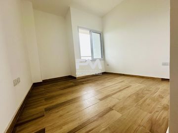 Departamento 2 ambientes con balcon a la calle