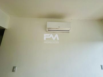 Departamento 2 ambientes con balcon a la calle