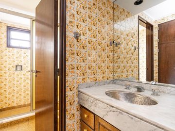 Exclusivo piso en torre - Flores