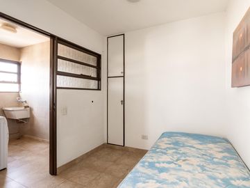 Exclusivo piso en torre - Flores