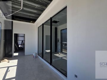 Nave Industrial a estrenar en Alquiler PITEC Varela 2300 m2