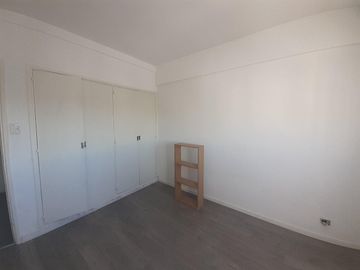 Departamento de dos ambientes amplios en venta - zona UADE - apto crédito