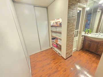 VENTA PH 6 AMBIENTES - 4 DORMITORIOS - GRAN TERRAZA CON PARRILLA Y BALCÓN EN CHACARITA