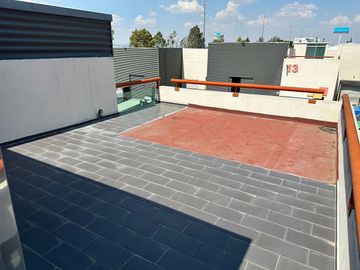 Bodega Industrial en Renta, Parque Industrial FINSA I, Queretaro. 533 m².