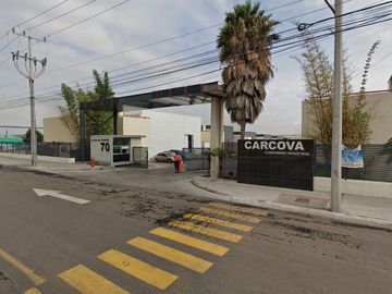 Bodega Industrial en Renta, Parque Industrial FINSA I, Queretaro. 533 m².