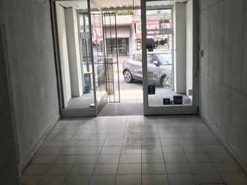 Lencke Alquila - Excelente Local en pleno centro de San Isidro