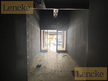 Lencke Alquila - Excelente Local en pleno centro de San Isidro