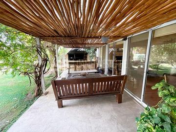 Casa de diseño en  Los Fresnos