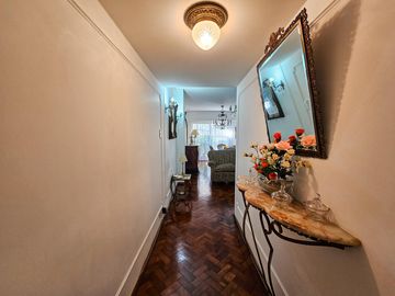 Venta Departamento tres dormitorios   patio en Centro