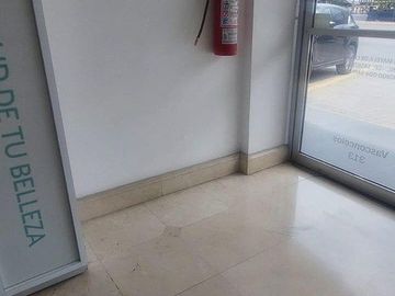 Local Comercial en Renta Av Vasconcelos San Pedro | En Esquina