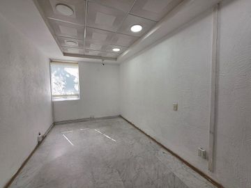 OPORTUNIDAD: CASA CON USO DE SUELO P/ OFICINA EN INSURGENTES SAN BORJA