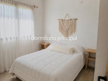 CASA 4 AMBIENTES EN VENTA, BARRIO PARQUE SAKURA, EXALTACION DE LA CRUZ