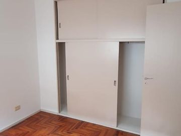 Departamento en  alquiler a 100mts del parue lezama