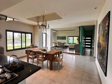 VENTA DE CASA Y VIÑEDO, CALLE LA POSTA S/N,JUNIN, CON TOUR VIRTUAL